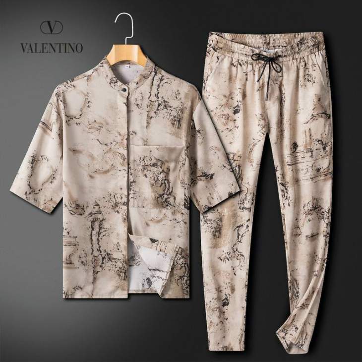 Picture of Valentino Pieces short _SKUValentinoM-3XL25cr2024721